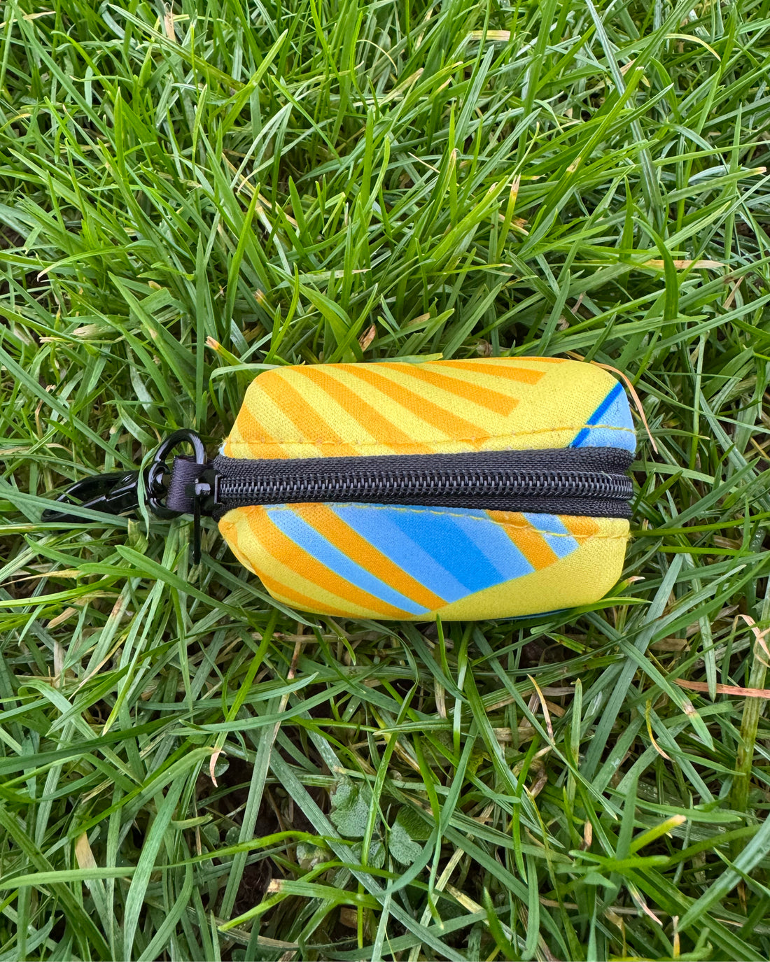 Poo Bag Holder - The Maestro